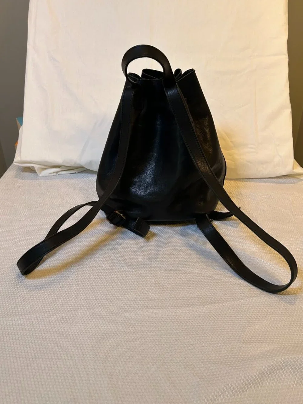 Madewell Somerset Backpack True Black Leather Drawstring EUC